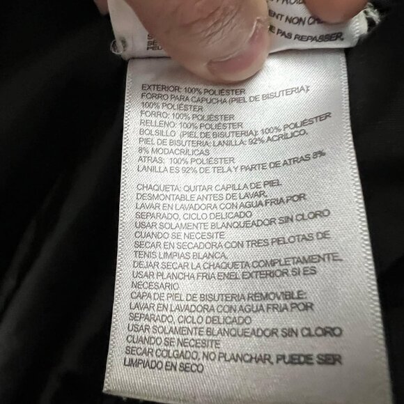 Laundry by Shelli Segal Winter Jacket – Warm & Stylish! - Picture 3 of 4